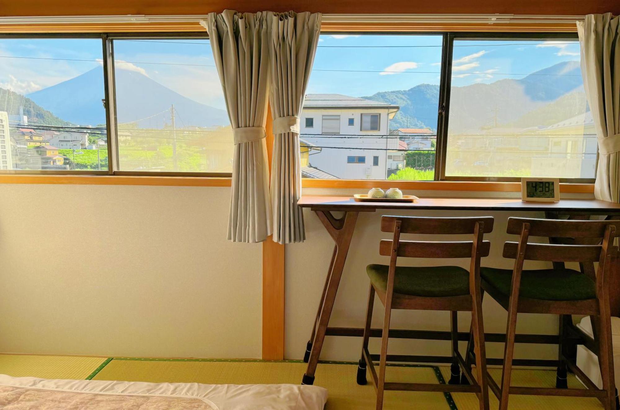 富士山を眺められる宿 ゲストハウス花水木 Nishikatsura Exterior foto